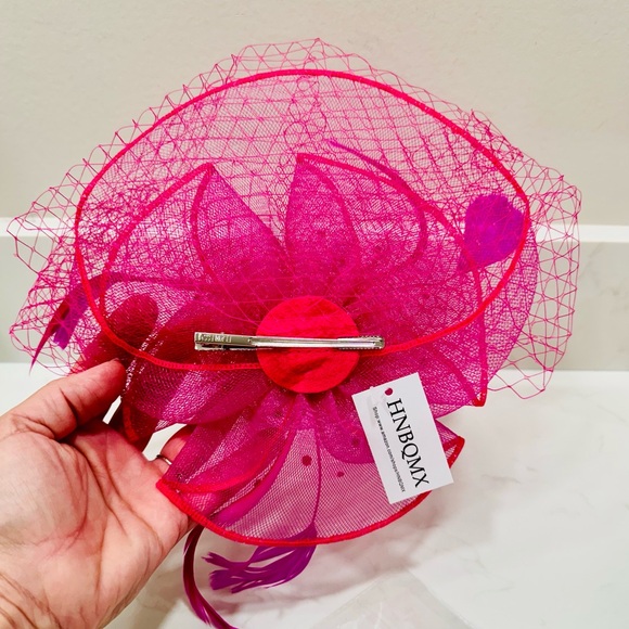 Beautiful ! Small Rose Mesh Feather Fascinator Headband ! - Picture 3 of 5